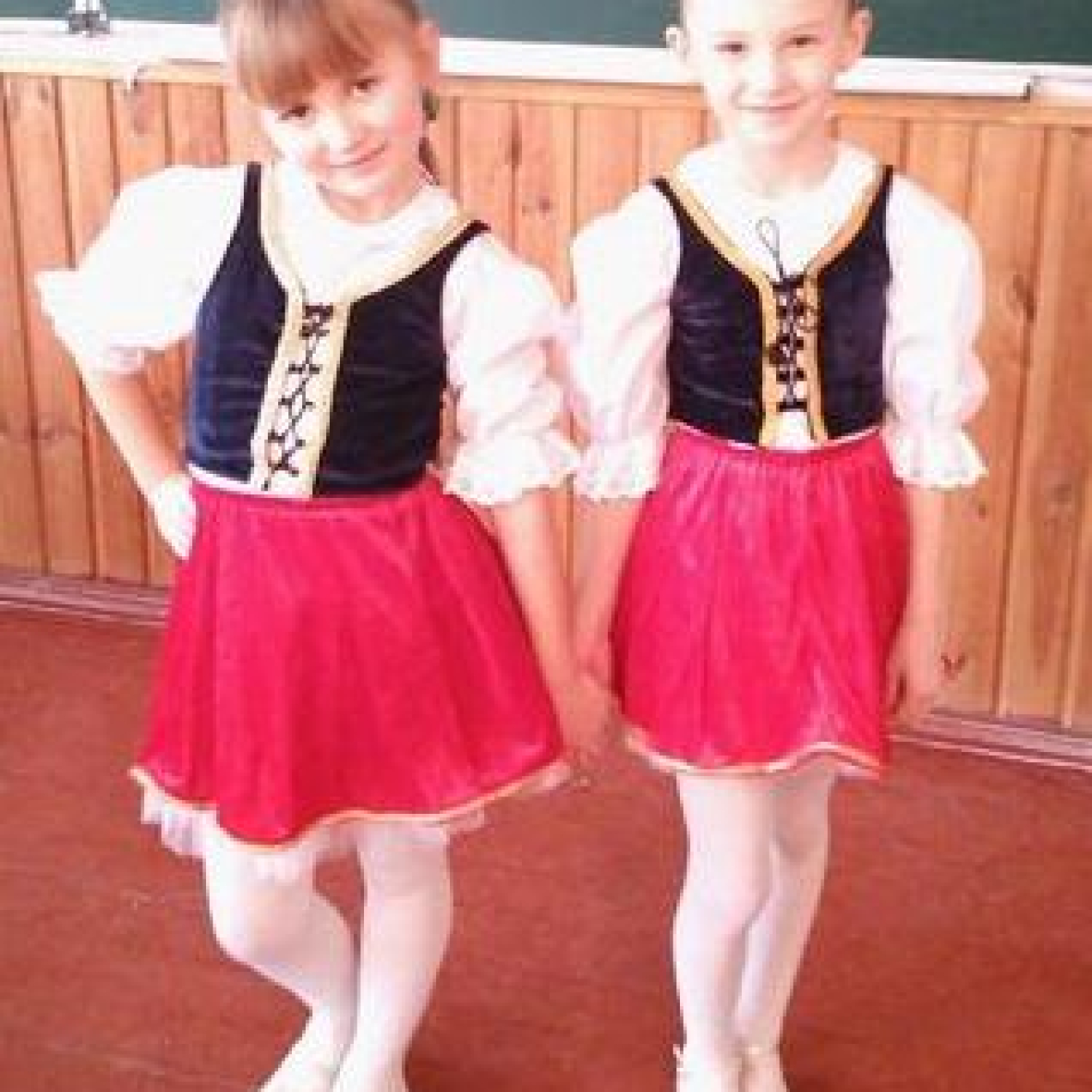 Карнавальний костюм для дівчинки Національний Італійський костюм