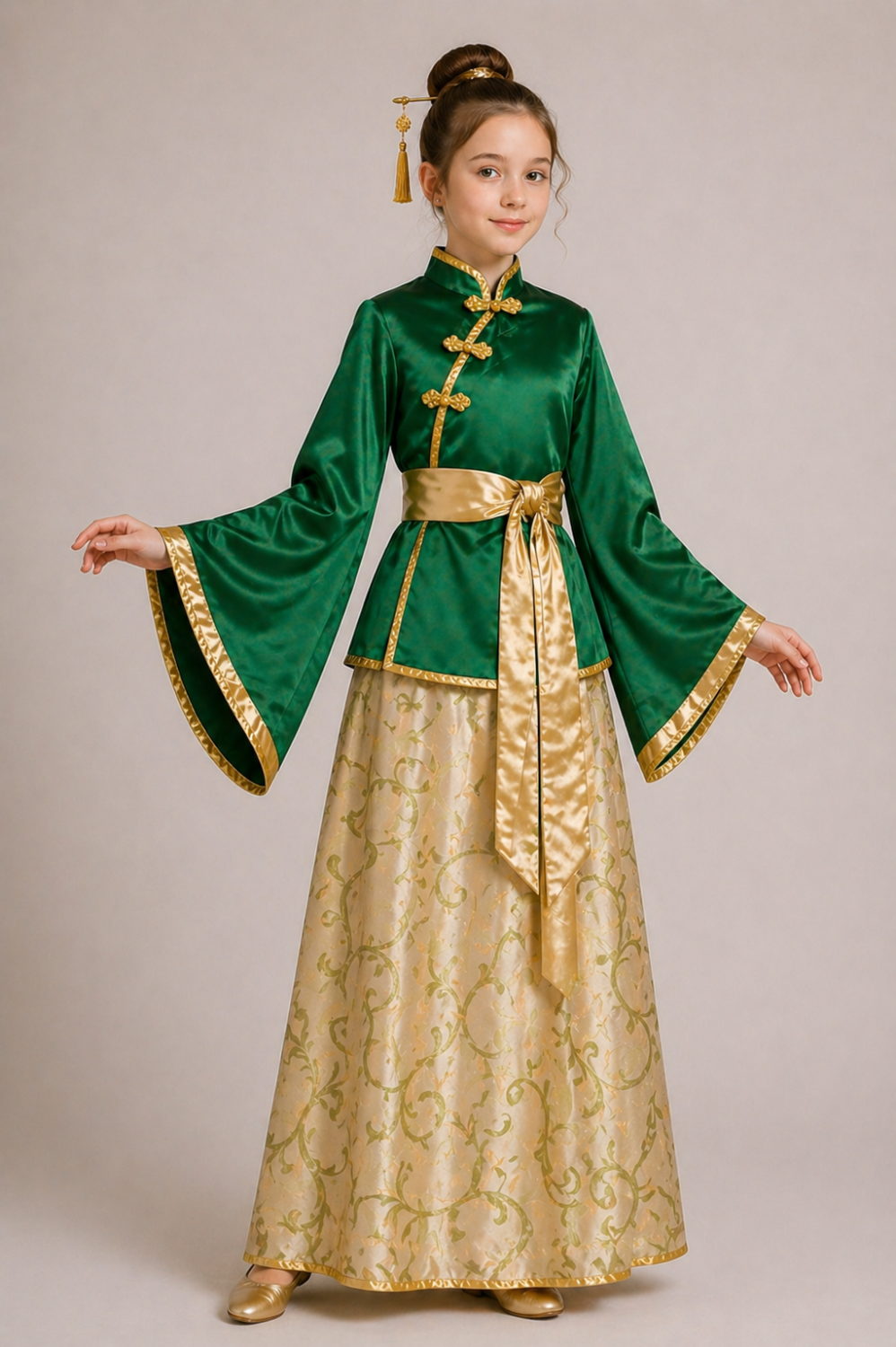 National Chinese costume Chinese woman green