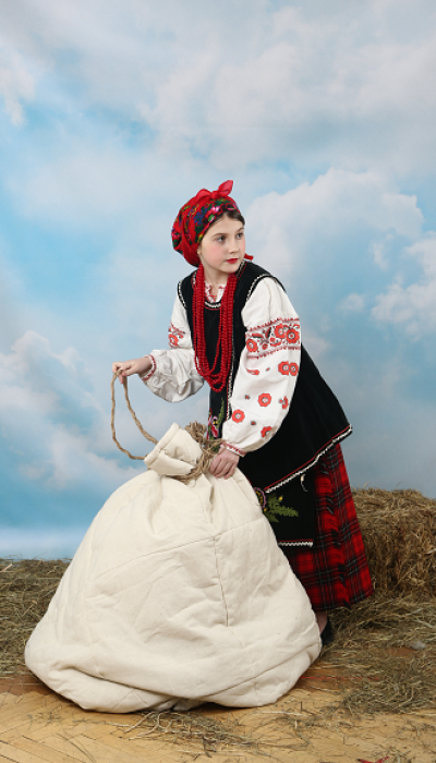 Карнавальний костюм Солоха Українка №15