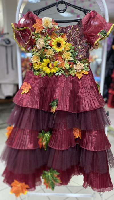 Carnival costume Autumn Bordeaux 1