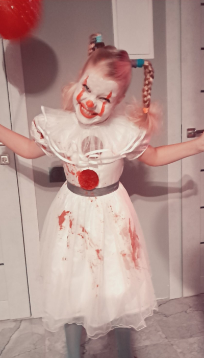 Карнавальний костюм Зомбі дівчинка, білий клоун з "Воно"
