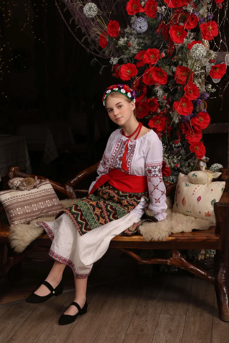 Карнавальний костюм Українка 10