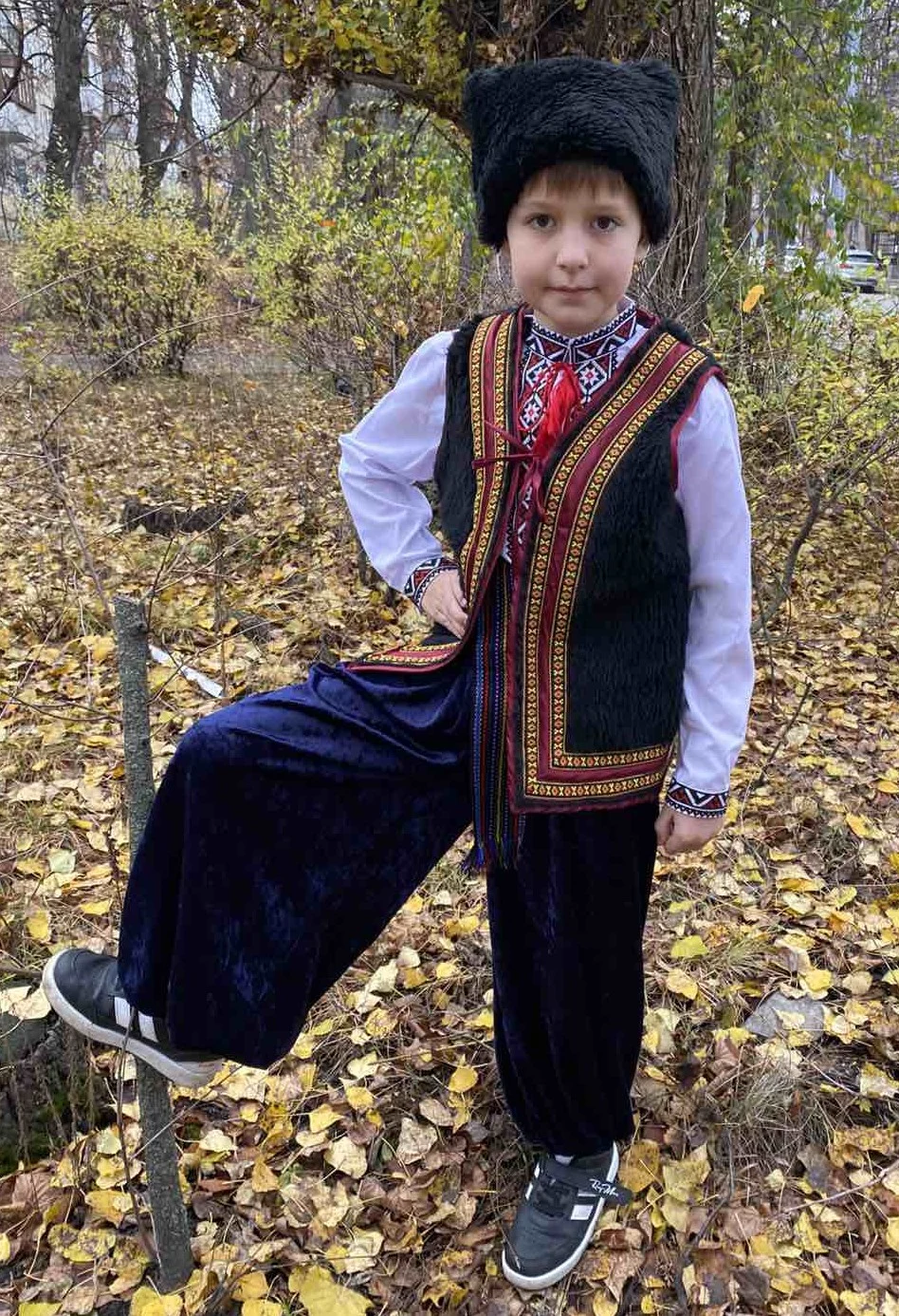 Костюм Колядниу Гуцул Николай  бордовый