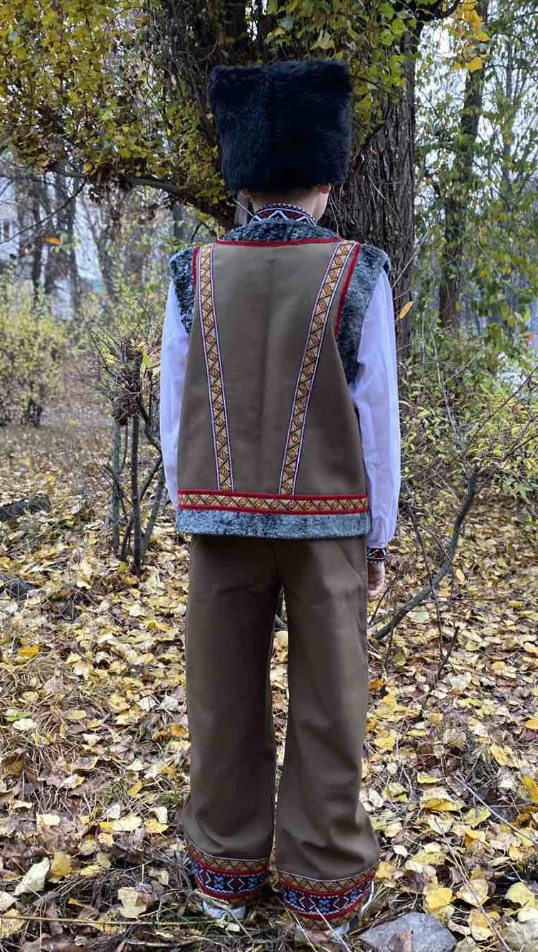 Костюм Гуцул колядник Харитон хаки
