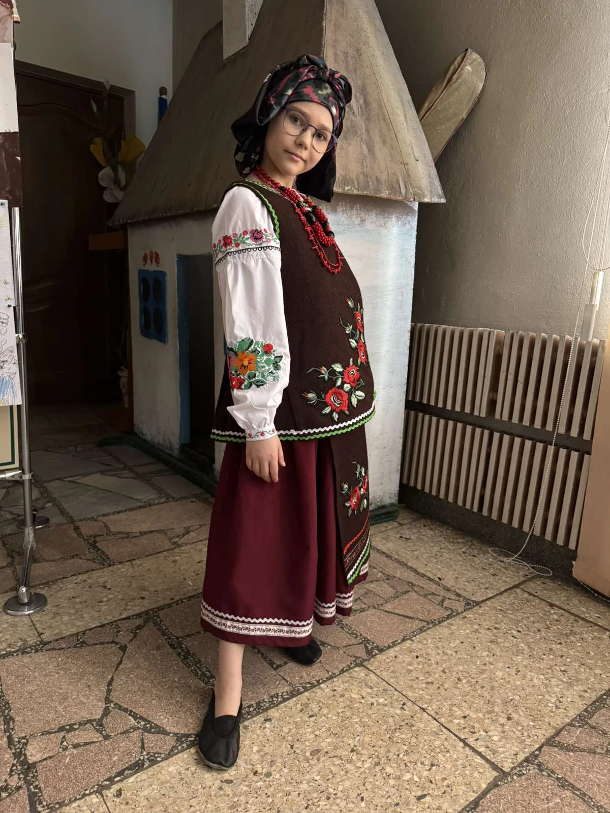 Украинка Анна, украинский национальный костюм