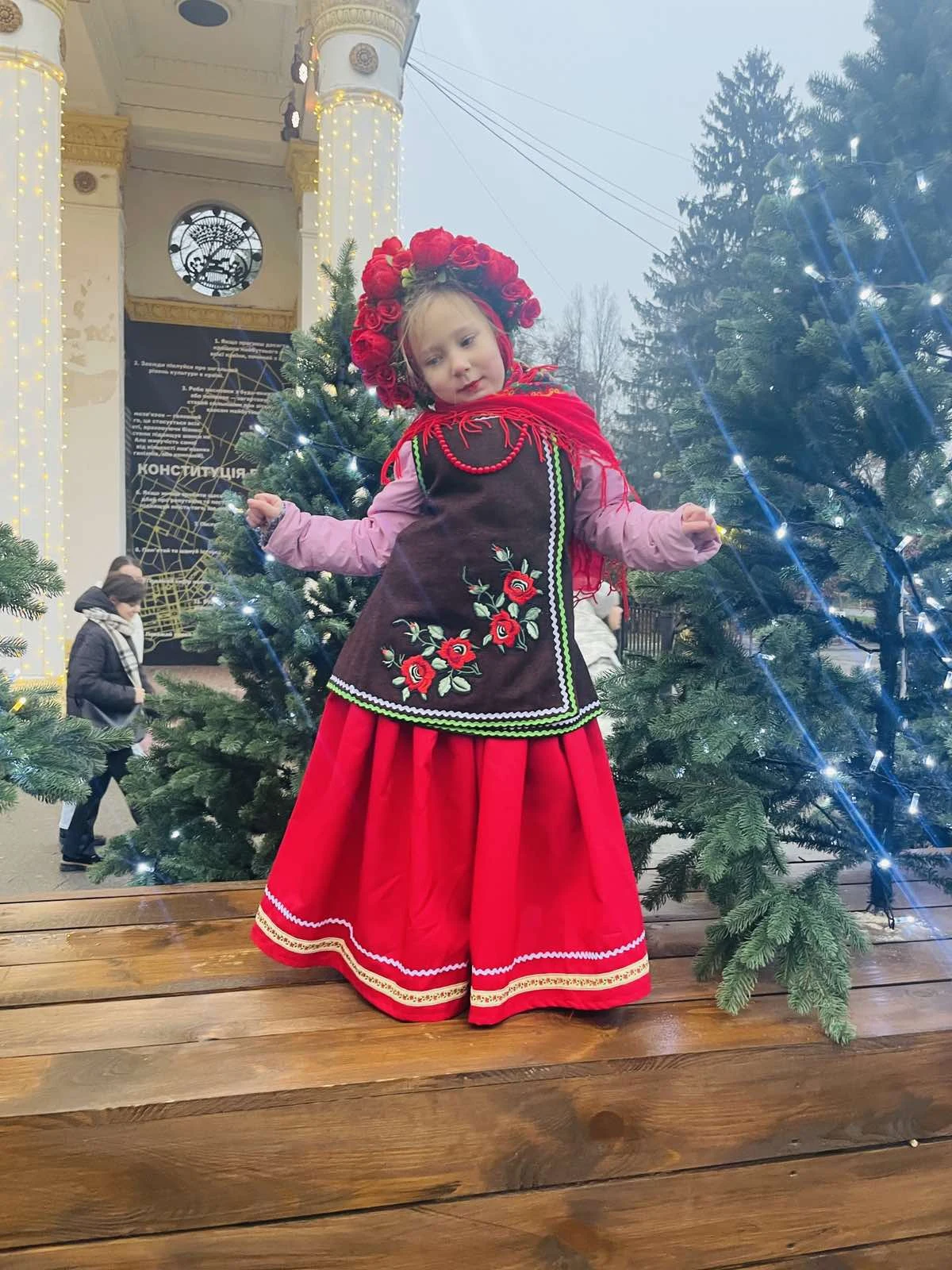 Украинка Анна, украинский национальный костюм